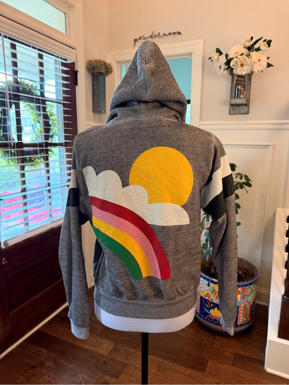 Wildfox RARE NWOT Gray Hooded Sweatshirt with Rainbow & Sun Back Graphic - Picture 3 of 6